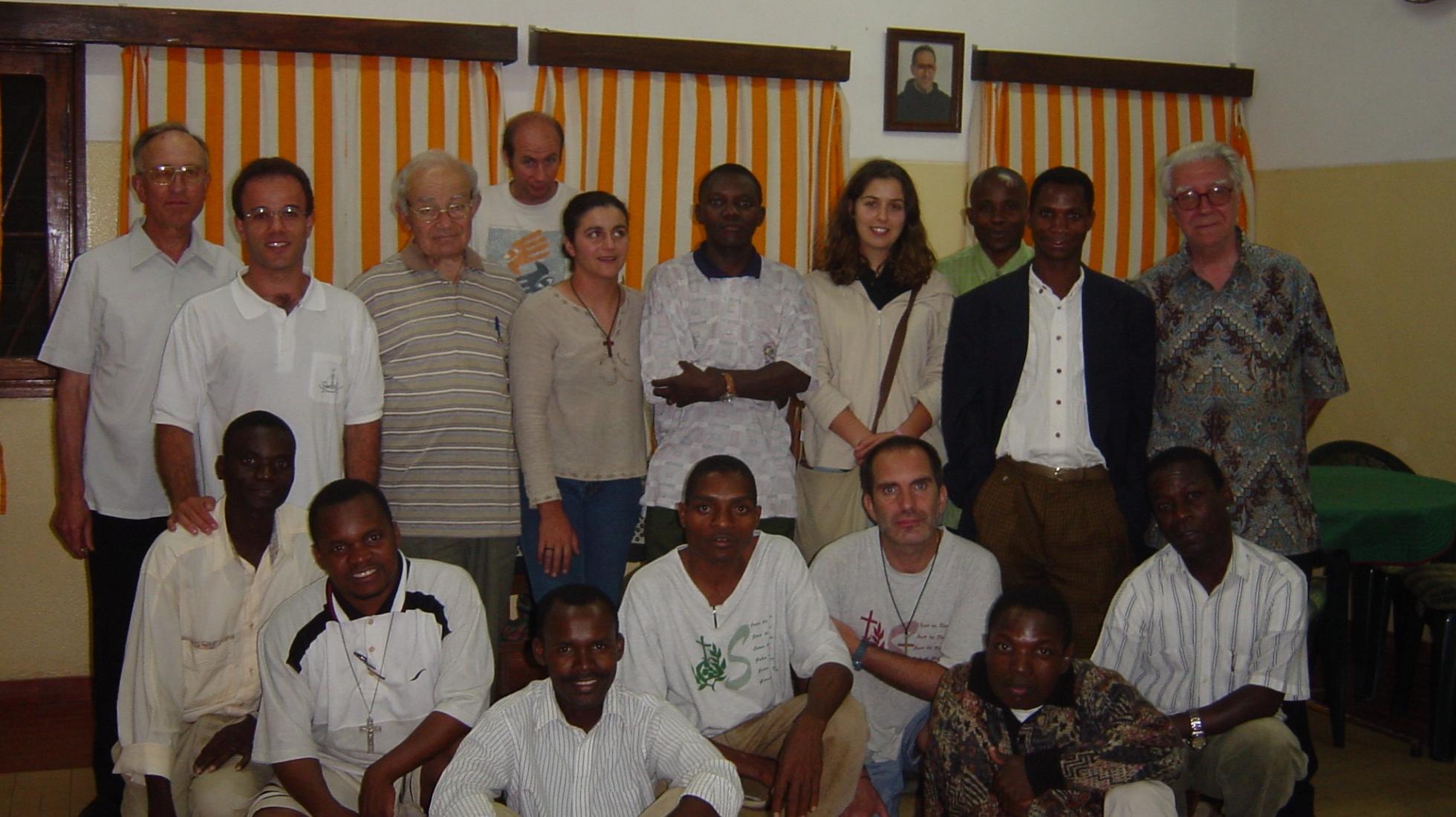 Visita Canónica Provincial à Missão de Nampula. Moçambique, 2002.